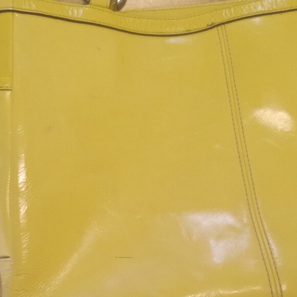 Coach Gallery East West Yellow Tote Turn Key Purse Women's Designer Bag - Picture 14 of 16
